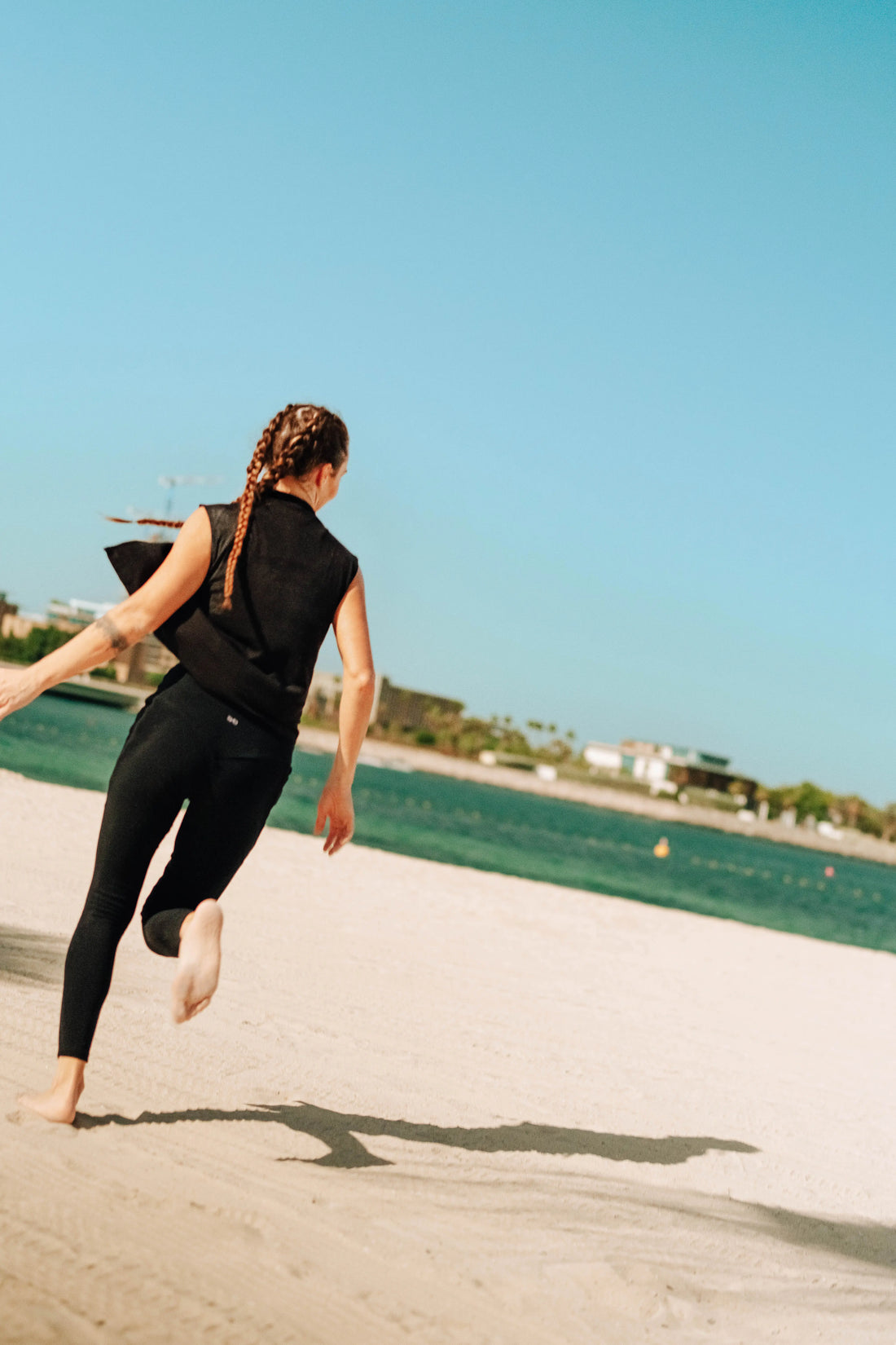 Natural fibre activewear, plastic-free Tencel and organic cotton workout clothes for women