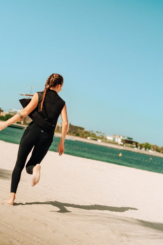 Natural fibre activewear, plastic-free Tencel and organic cotton workout clothes for women