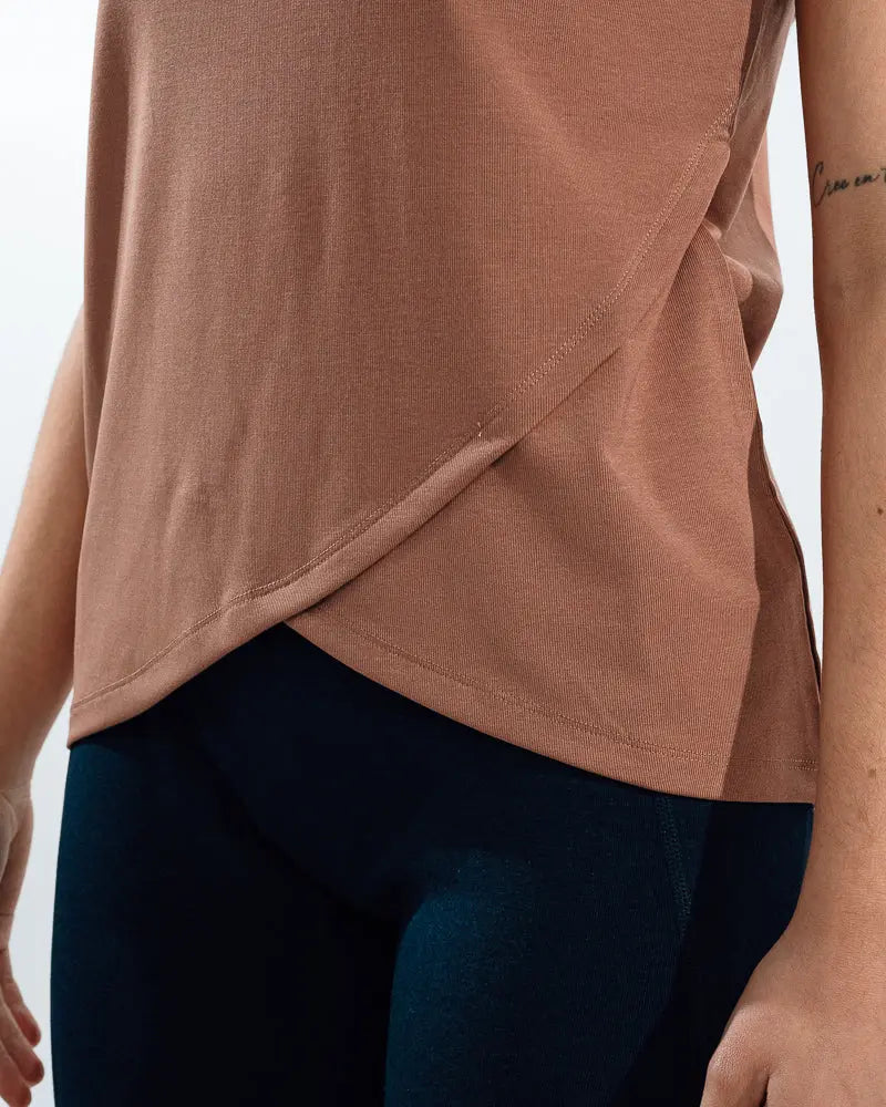 Performance T-Shirt - Peach Slash End